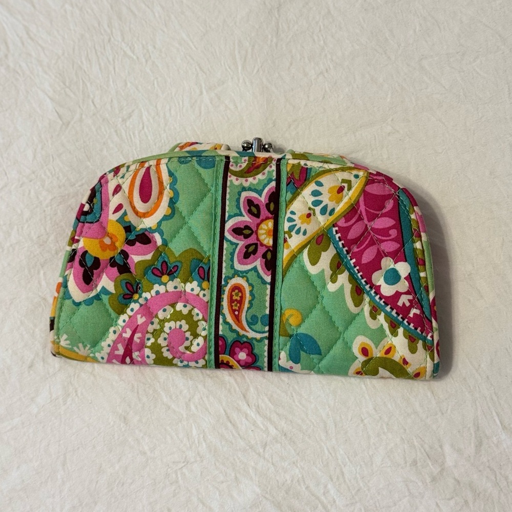 Vera Bradley Kiss ‘n Snap Wallet Tutti Frutti NWT - Picture 2 of 4